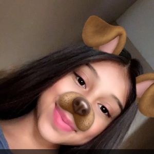 Meet your Posher, Alexandra